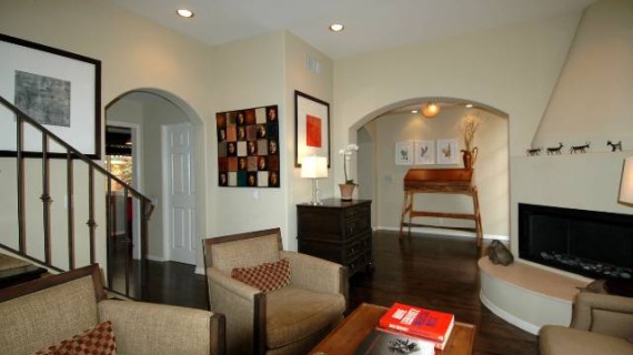 Sophisticated Town Home – SOLD