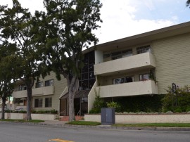 Prime North of Wilshire Location – SOLD