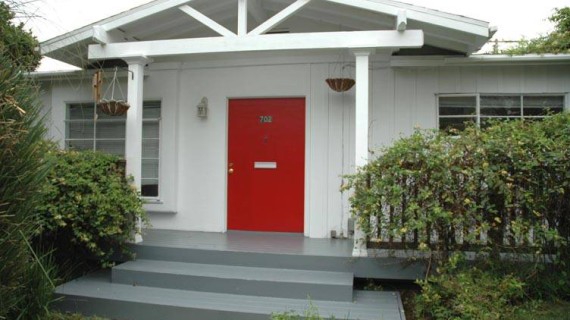 California Bungalow Home – for Lease