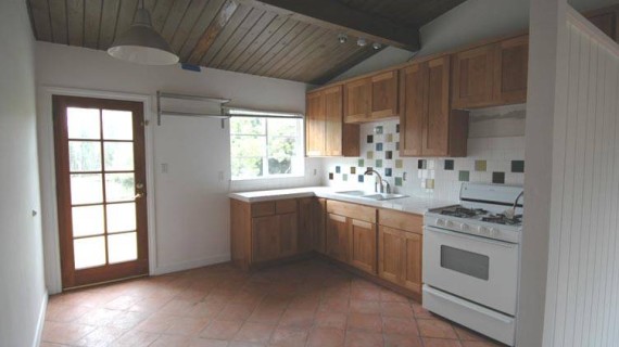 California Bungalow Home – for Lease