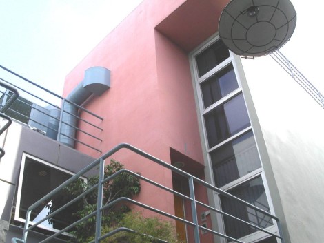 Sophisticated Architectural – SOLD