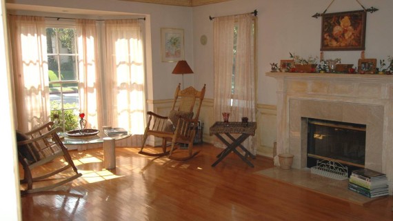 3br 2ba in Beverlywood – SOLD